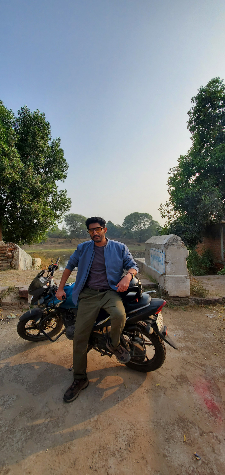 rahul t posing as a handsome man of naperville